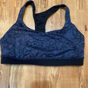Lululemon sports bra 8